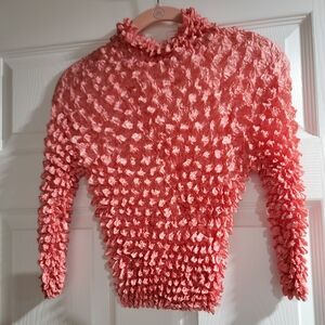 Like New-Bubble/Popcorn Magic Top-- Cute & pink - One Size Fits Most